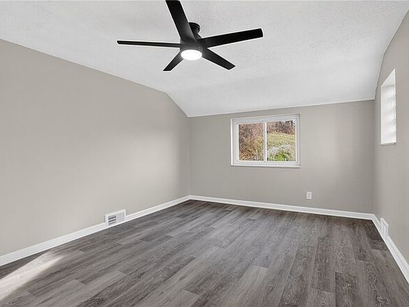 2nd image of 79 Beechmont Ave APT 2