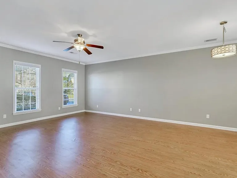 205 Ventura Pl — Photo 25