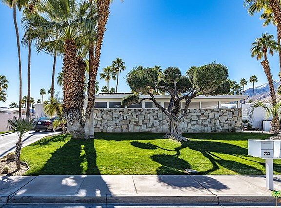 2nd image of 233 E Canyon Vista Dr