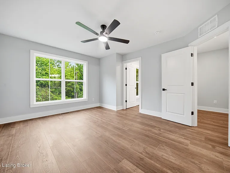 2000 Park Woods Rd — Photo 12