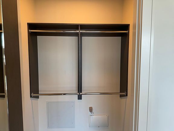 5th image of 600 S Van Ness Ave APT 406