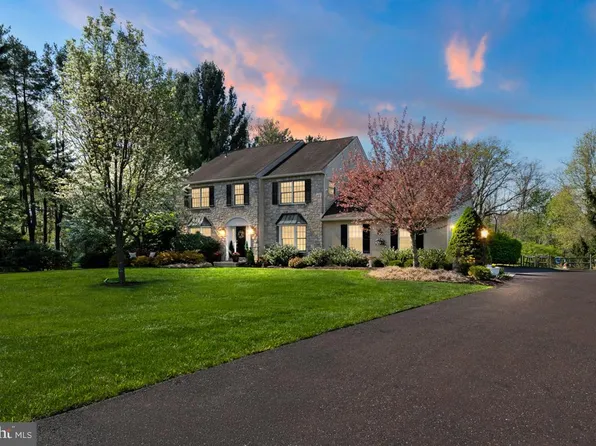 427 Carmichael Dr, North Wales, PA 19454