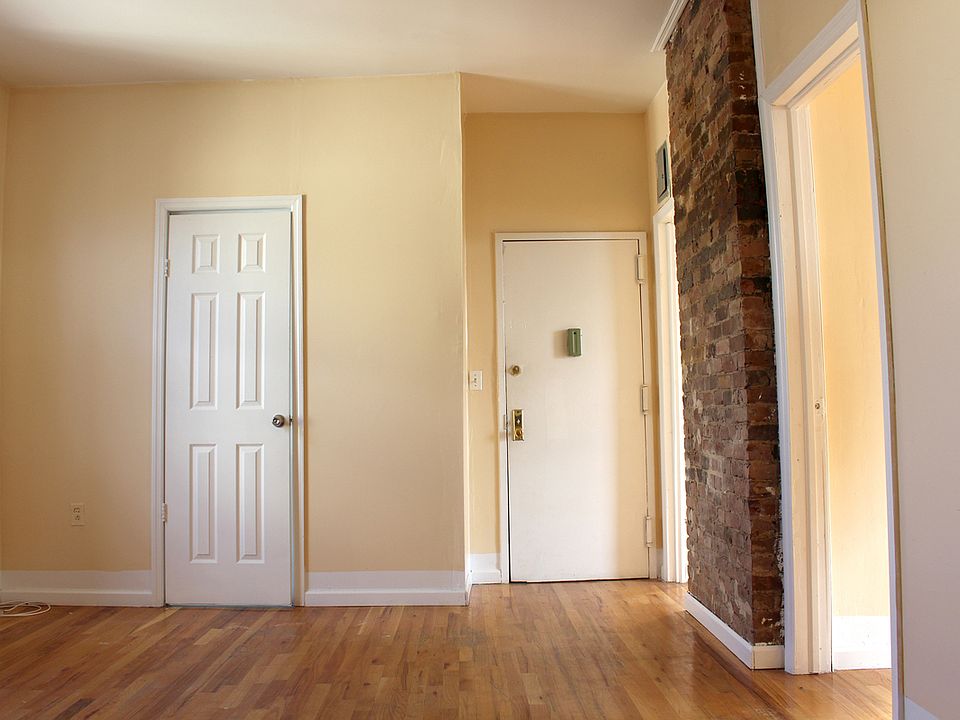 2nd image of 687 Meeker Ave APT 3L
