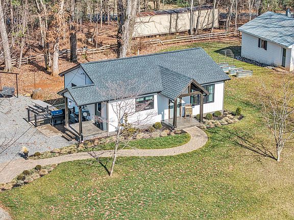 4th image of 1990 Edwardsville Rd