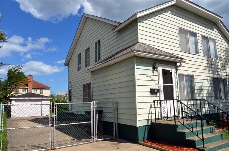 1st image of 2606 E 141st St