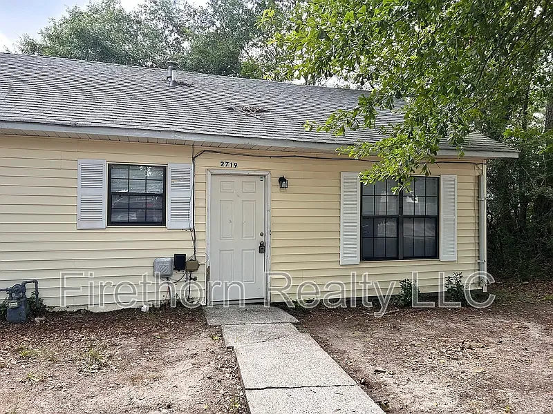 2709 Landing Loop Dr