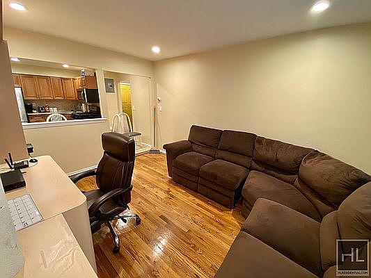 4th image of 1202 Bergen Ave #1B