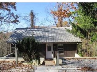 26 Estill Dr, Charleston, WV 25314