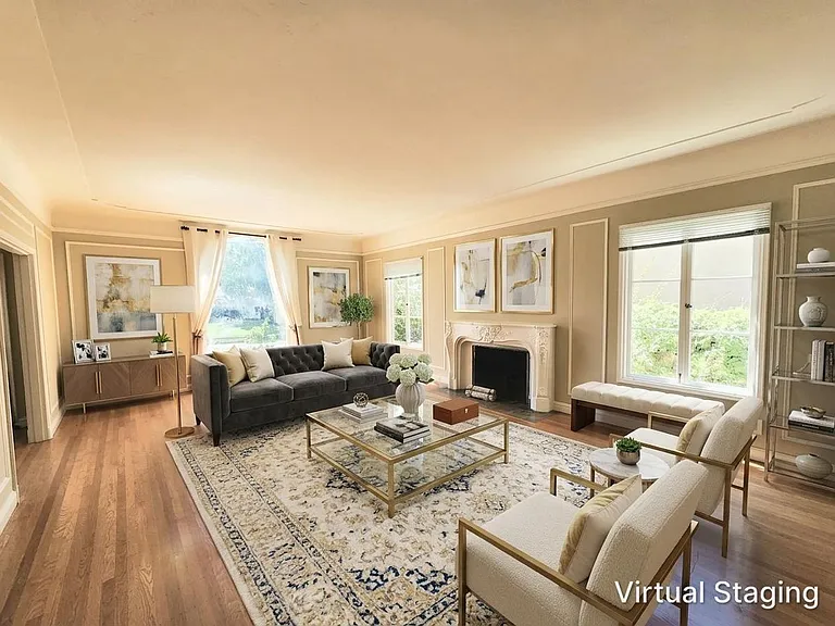 531 Harvard Rd — Photo 2