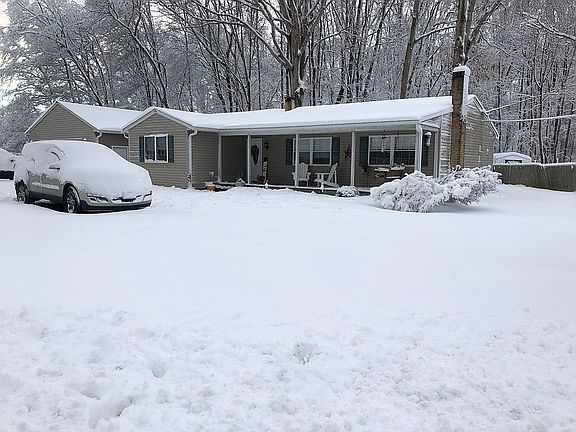 3rd image of 106 Welches Dr