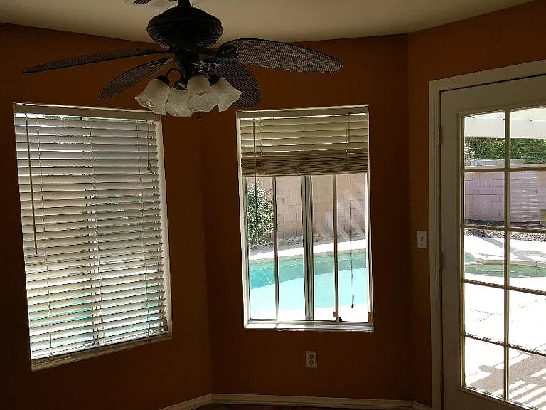 69425 McCallum Way — Photo 4