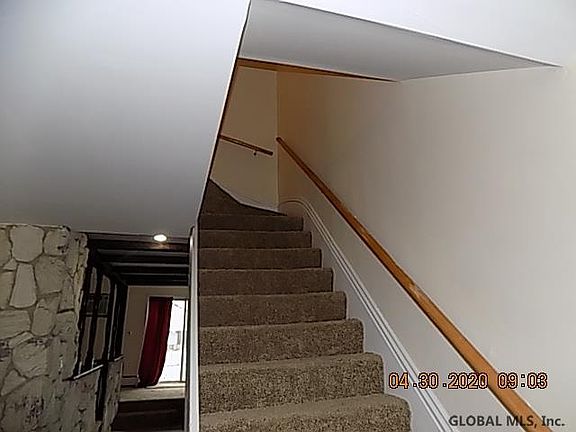 2nd image of 158 Hudson Ave