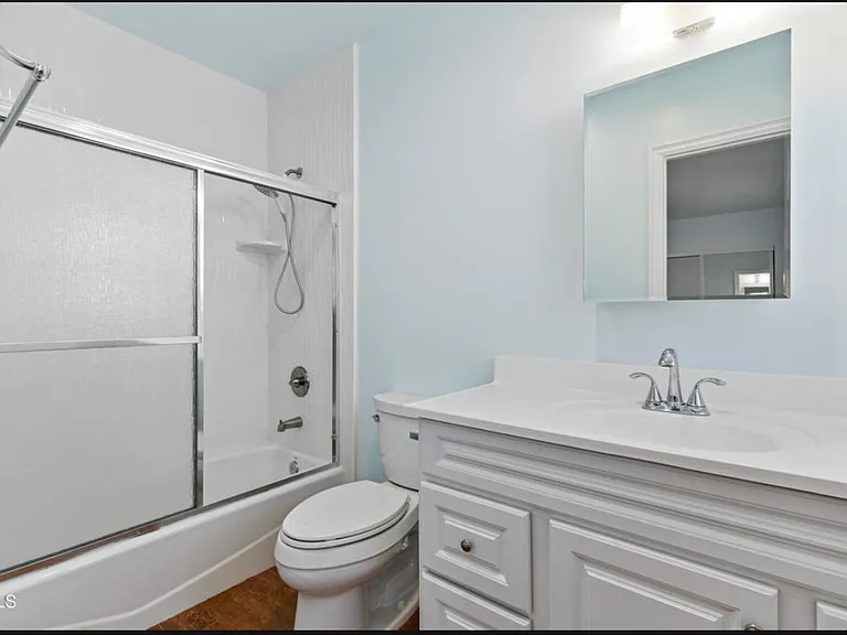 1724 S Marguerita Ave — Photo 2
