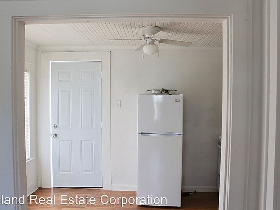 2nd image of 2504 Arctic Ave #B