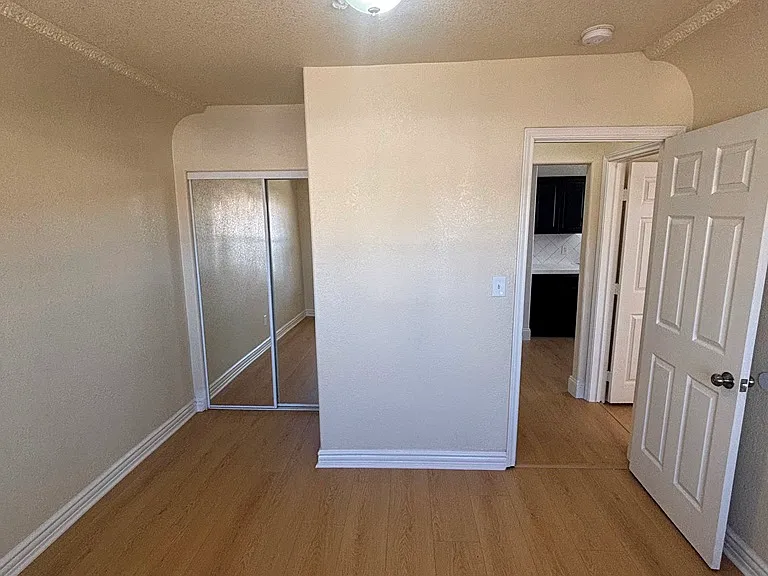 5158 Denker Ave — Photo 15
