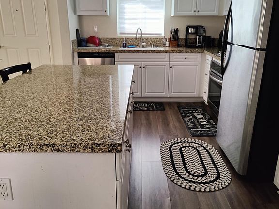 4th image of 11609 Cambria Ct
