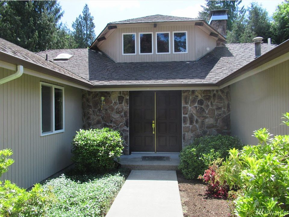 1st image of 3819 Glendale Dr SE