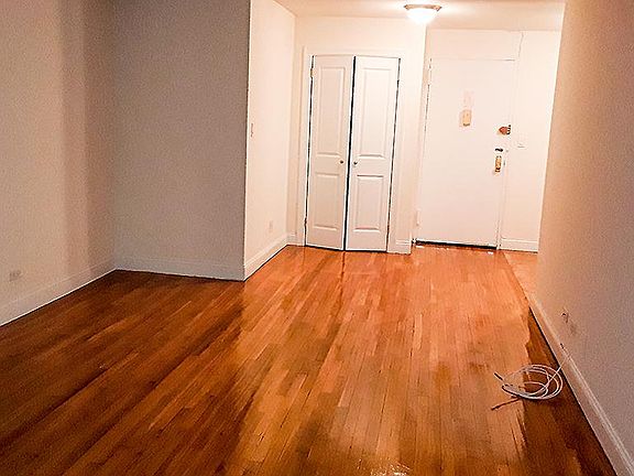 Living room/ Entrance