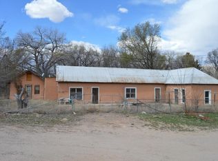 6 El Potrero Rd, Chimayo, NM 87522