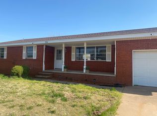334 Gift Dr, Seiling, OK 73663