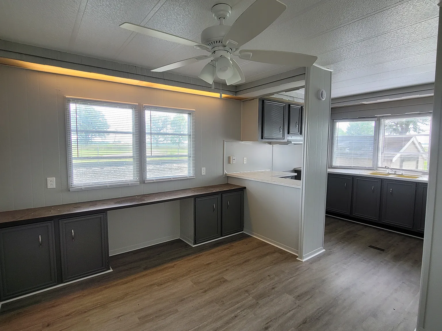 2 bed, 840 sqft, $875 — Photo 3