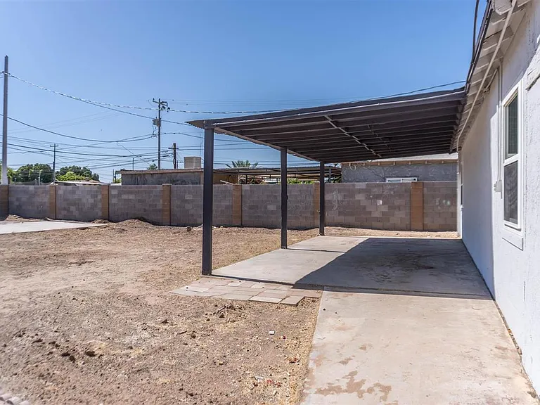 137 N Magnolia Ave — Photo 24