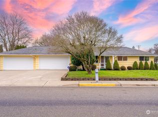 1008 7th St SE, Puyallup, WA