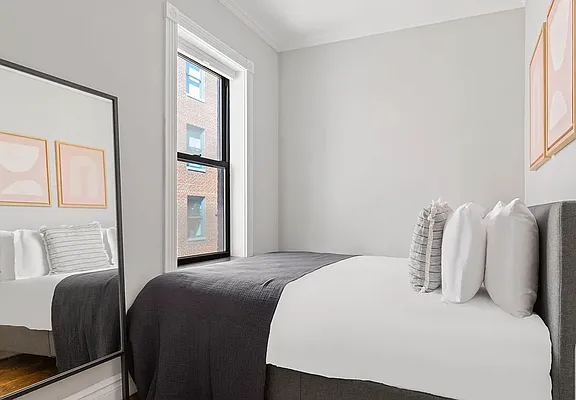 Rented by REAL New York | media 2