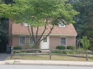 173 Knotty Oak Rd, Coventry, RI 02816