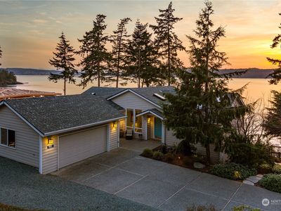 9812 Sunset Drive, La Conner, WA, 98257
