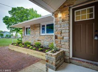 718 Riverside Dr, Essex, MD 21221