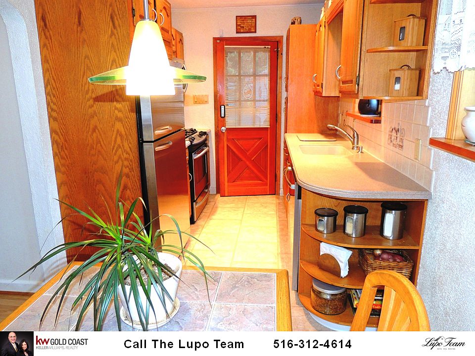 1st image of 6 Garden Ct