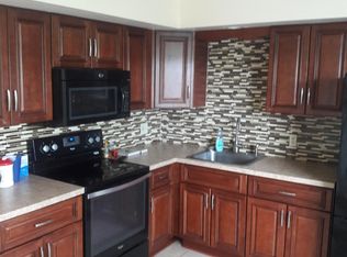 735 N 12th St, Allentown, PA 18102