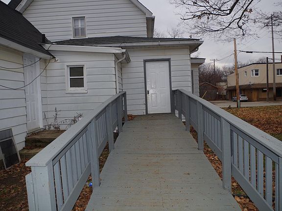 2nd image of 625 N Saginaw St