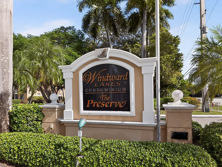 Palm Aire Windward — Photo 14