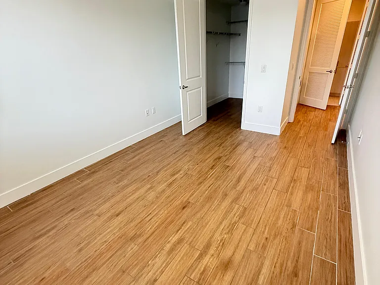 2114 NE 168th St #B1 — Photo 8