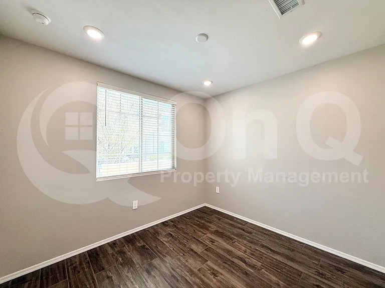 1823 E Chelsea Ln #105 — Photo 11