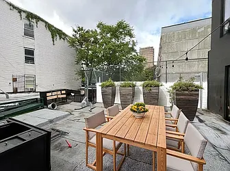 77 Graham Avenue, #2L