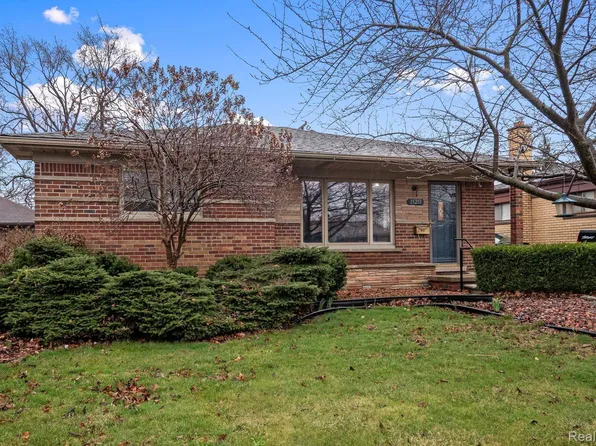 15251 Windemere St, Southgate, MI 48195