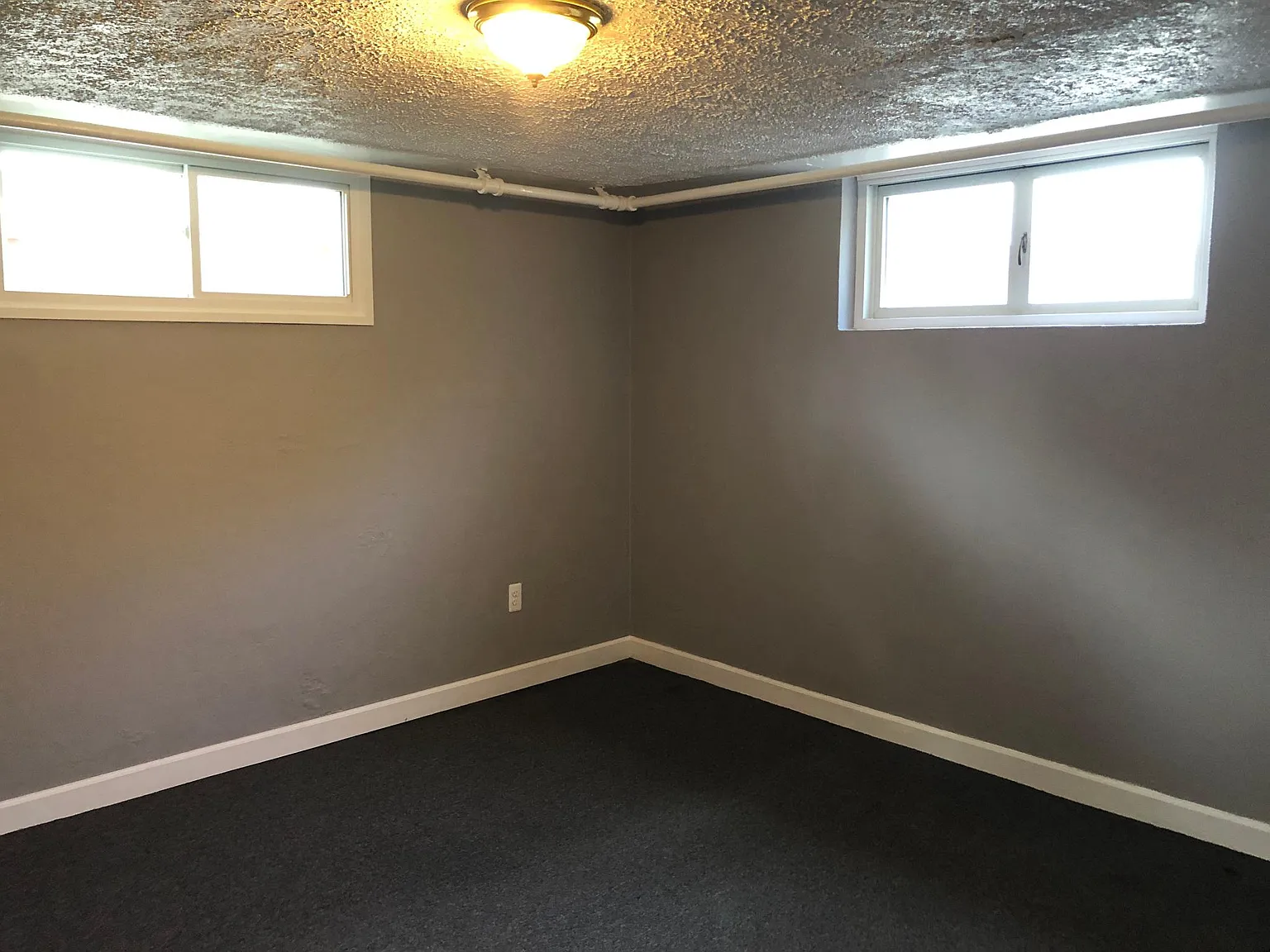 1 bed, 700 sqft, $950 — Photo 3