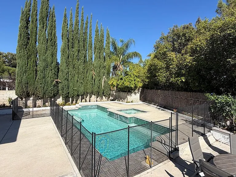 25506 Burns Pl — Photo 23