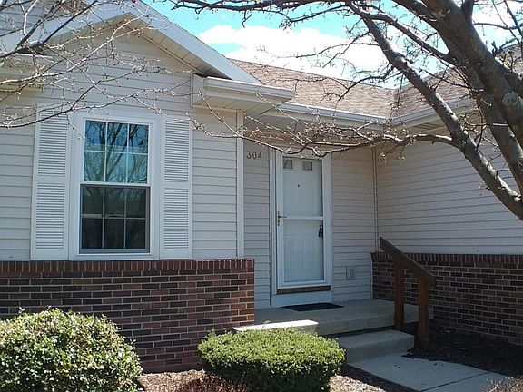 2nd image of 304 Barrington Cir #20