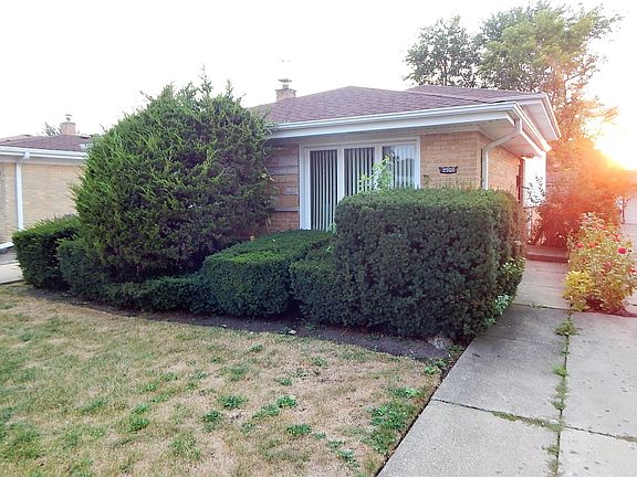 3rd image of 8908 National Ave