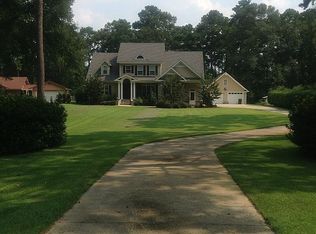 151 River Oaks Dr, Bainbridge, GA 39817