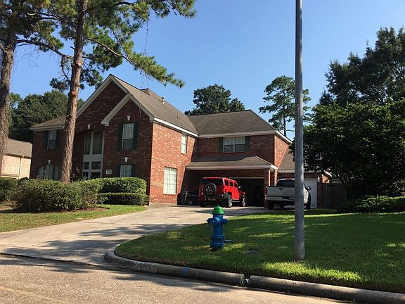 3rd image of 19902 Powerscourt Dr