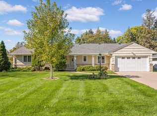6912 Hillcrest Ln, Edina, MN 55435