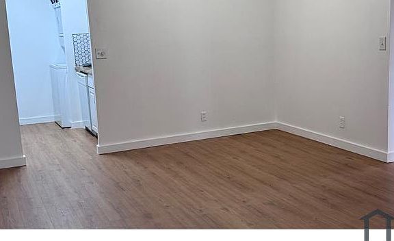 3rd image of 9952 Twin Lakes Dr #9952