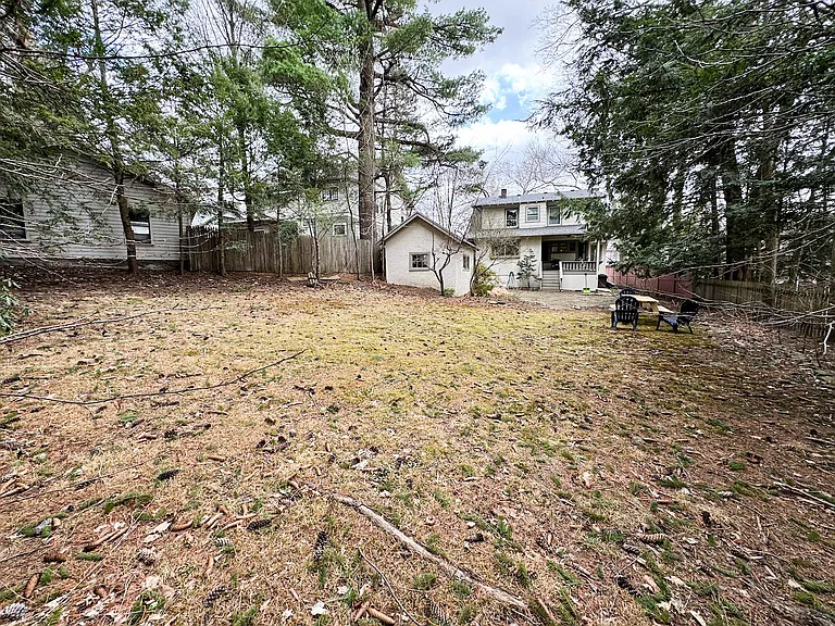 118 Wait Ave — Photo 32