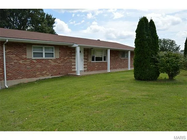 362 Porchester Dr photo 1