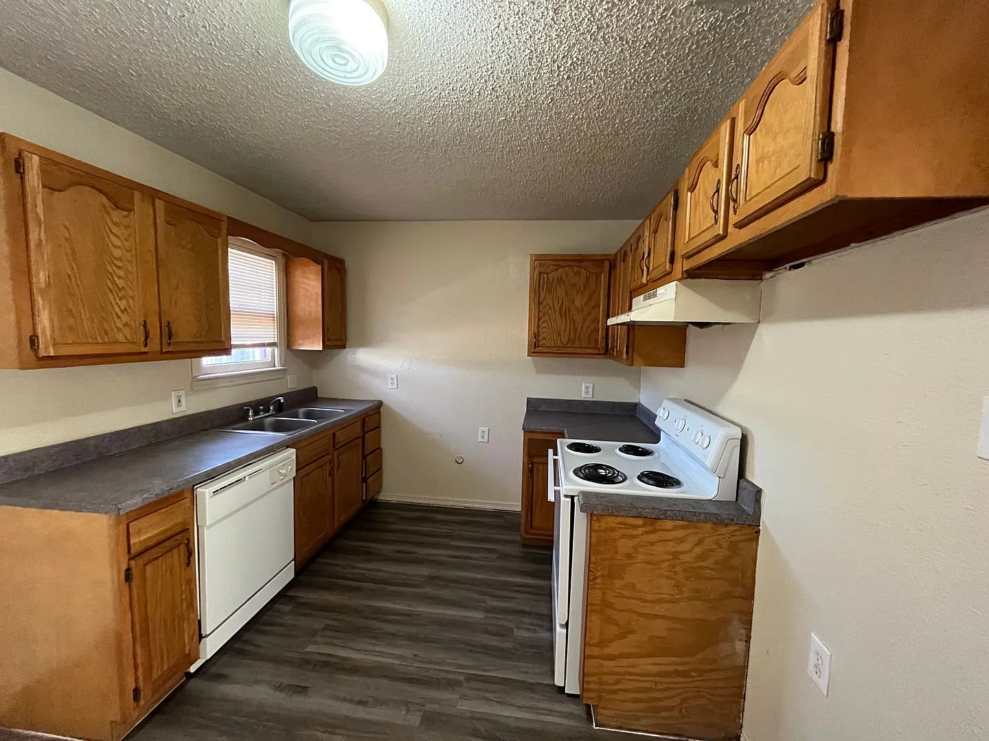 Central Lubbock - Available now — Photo 4